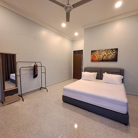 Zn Homestay Gong Badak Kampong Pengkalan Maras Zewnętrze zdjęcie